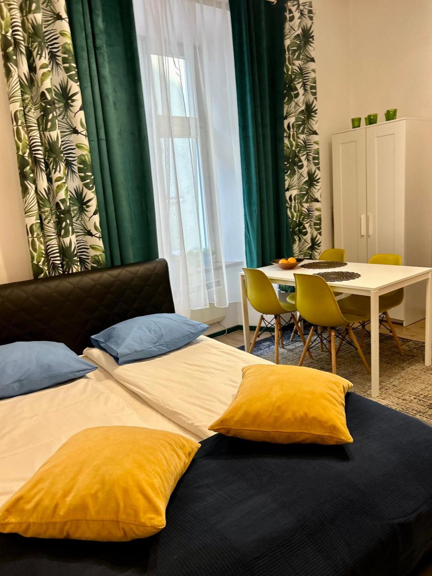 Vintage Senacka Apartaments Krasków Eksteriør bilde